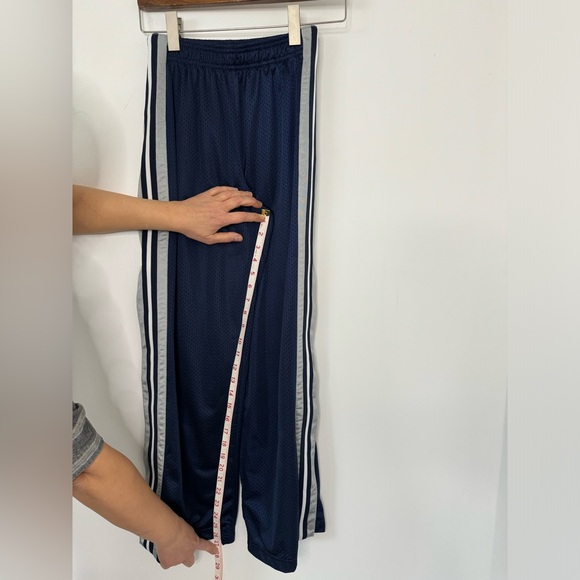 Vintage Boys Tear away Nike Track Pants - Picture 12 of 13